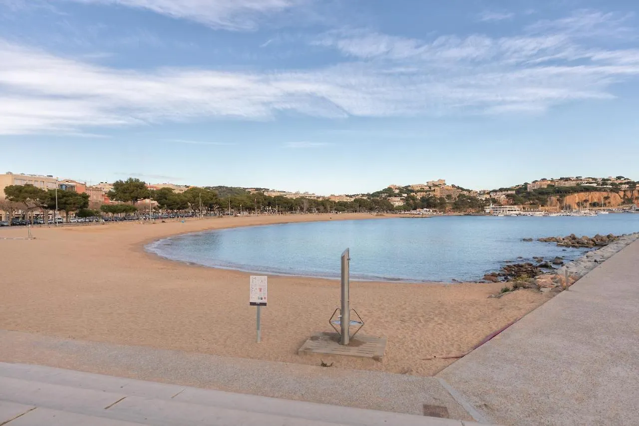 Hauzify I Apartament Blaucel Apartment Sant Feliu de Guixols